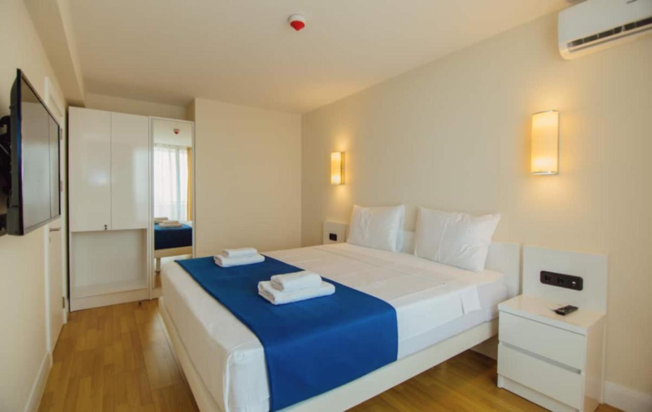Delux Sea View Aparthotel In Orbi City Batumi Exterior foto