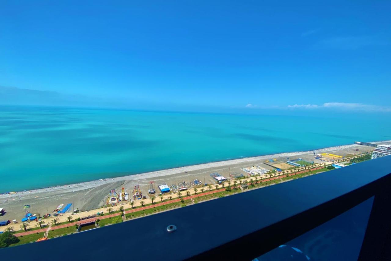Delux Sea View Aparthotel In Orbi City Batumi Exterior foto