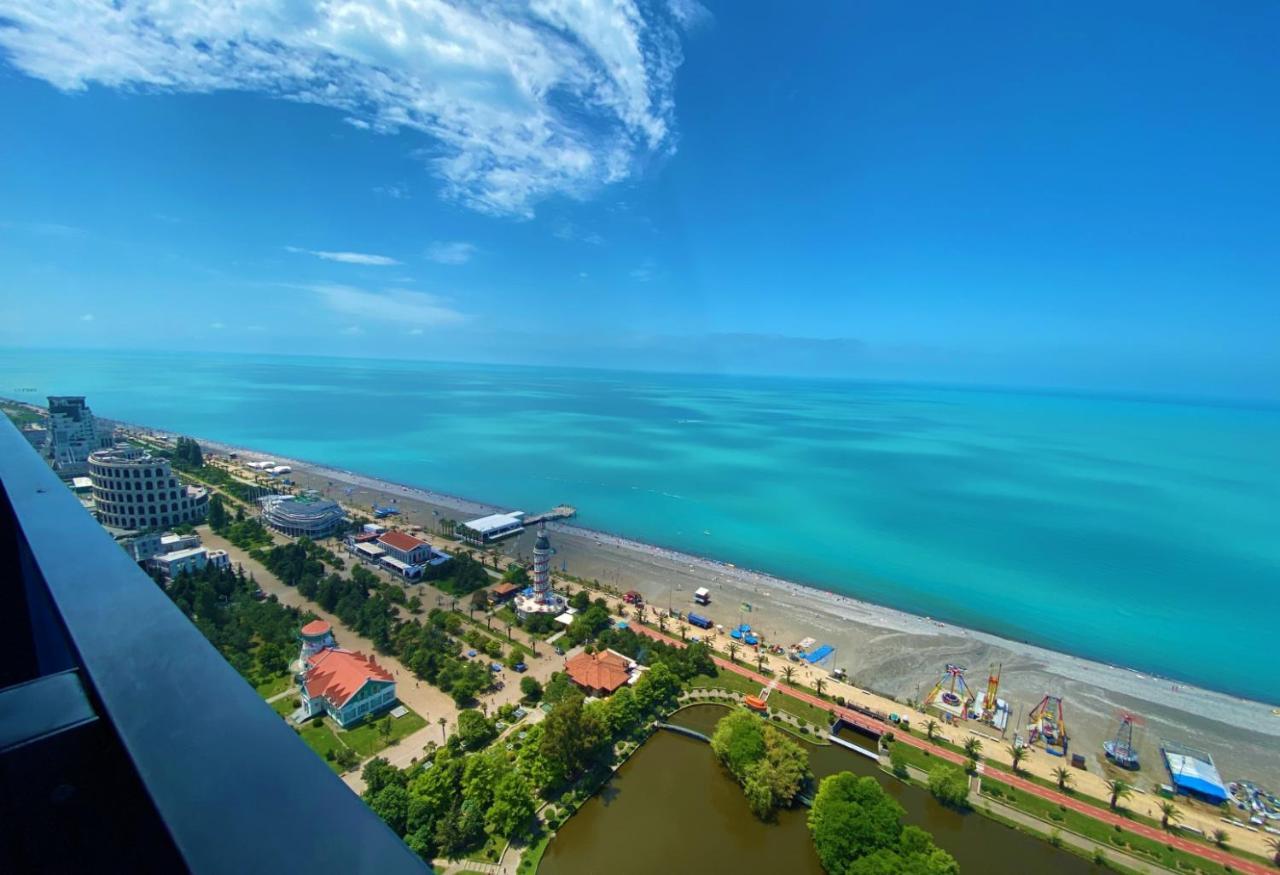 Delux Sea View Aparthotel In Orbi City Batumi Exterior foto